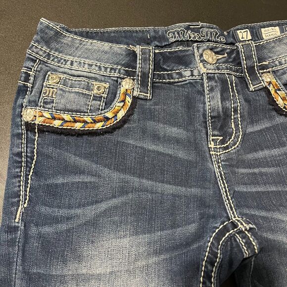 Miss Me Women's Bermuda Jean Shorts Mid Rise 27 EUC - Picture 9 of 10